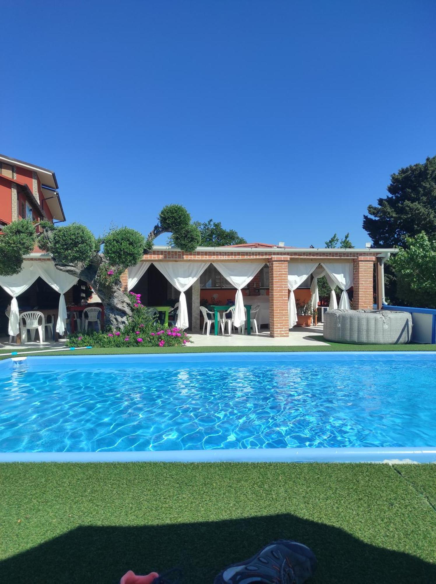 B&B Gli Amici Del Tubarello Розето-дельи-Абруцци Экстерьер фото